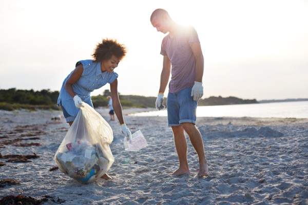 3 ways to create a volunteer time off program that drives employee happiness and is good for business