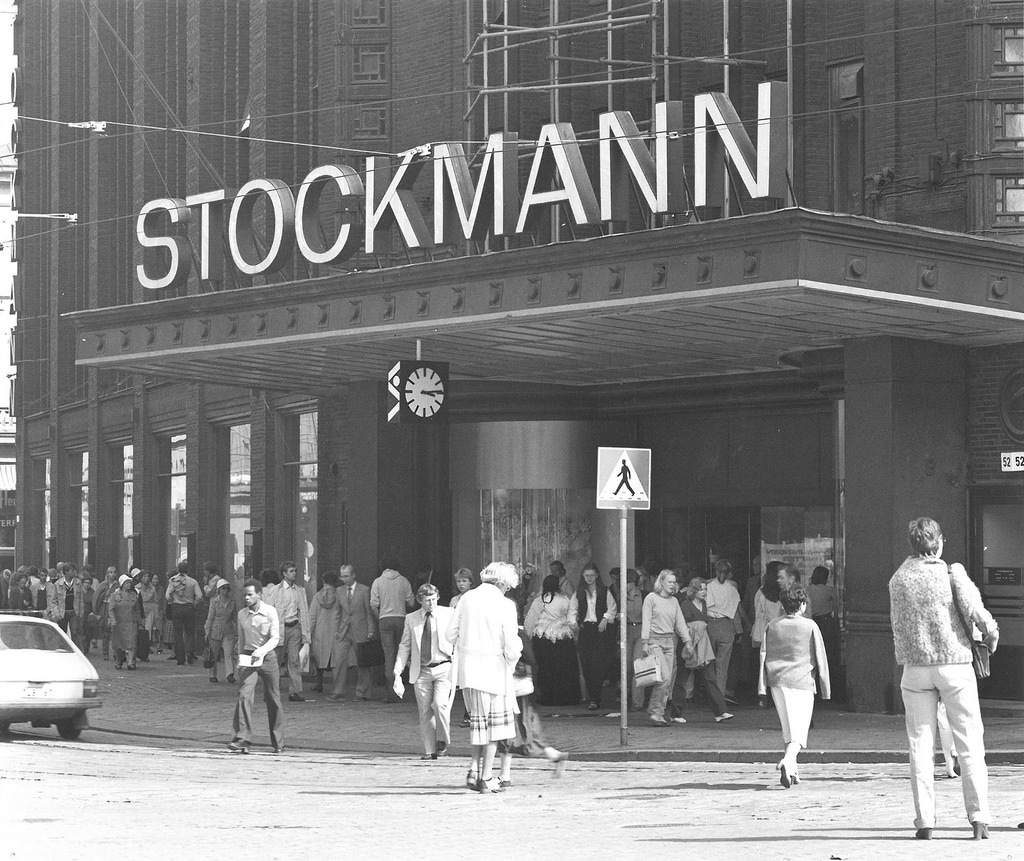 Kivijalasta kaikkikanavaisuuteen – Stockmann on suomalaisen vähittäiskaupan grand old lady Kivijalasta kaikkikanavaisuuteen – Stockmann on suomalaisen vähittäiskaupan grand old lady