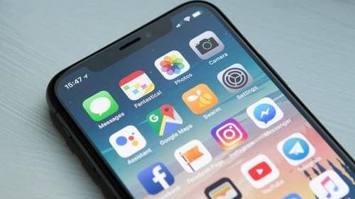 SNSマーケティングでの注意点とは?メリットや重要性についても解説