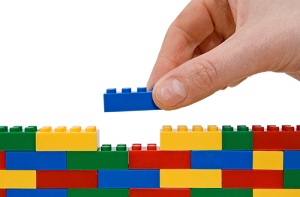 Magic Software Enterprises – der Legostein-Brücken-Bauer Magic Software Enterprises – der Legostein-Brücken-Bauer