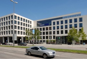 Deloitte und Salesforce – Hand in Hand für den Kunden Deloitte und Salesforce – Hand in Hand für den Kunden