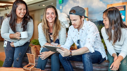 Retailers Put Real-Time Engagement on Their Nice List