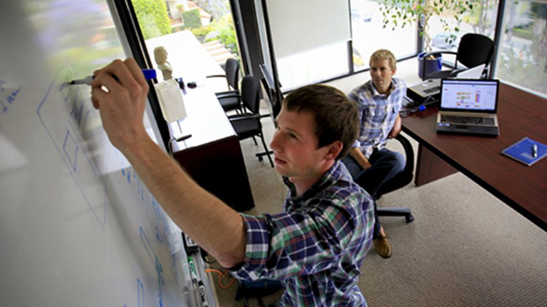 customer story dealstruck
