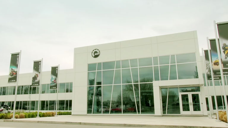 See how BRP’s 4,200 dealers create the ultimate test rides for new customers.